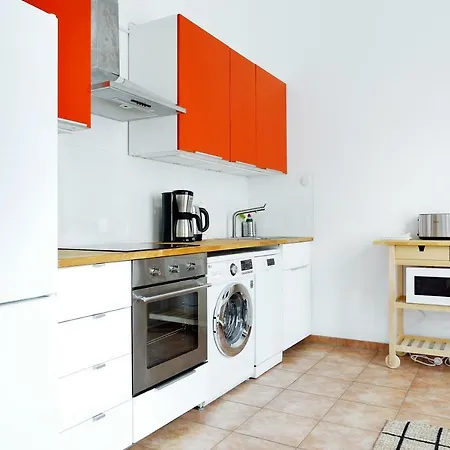Апартаменты Swine By Rockchair L Superhost Status L Cozy Family & Business Flair In Center 